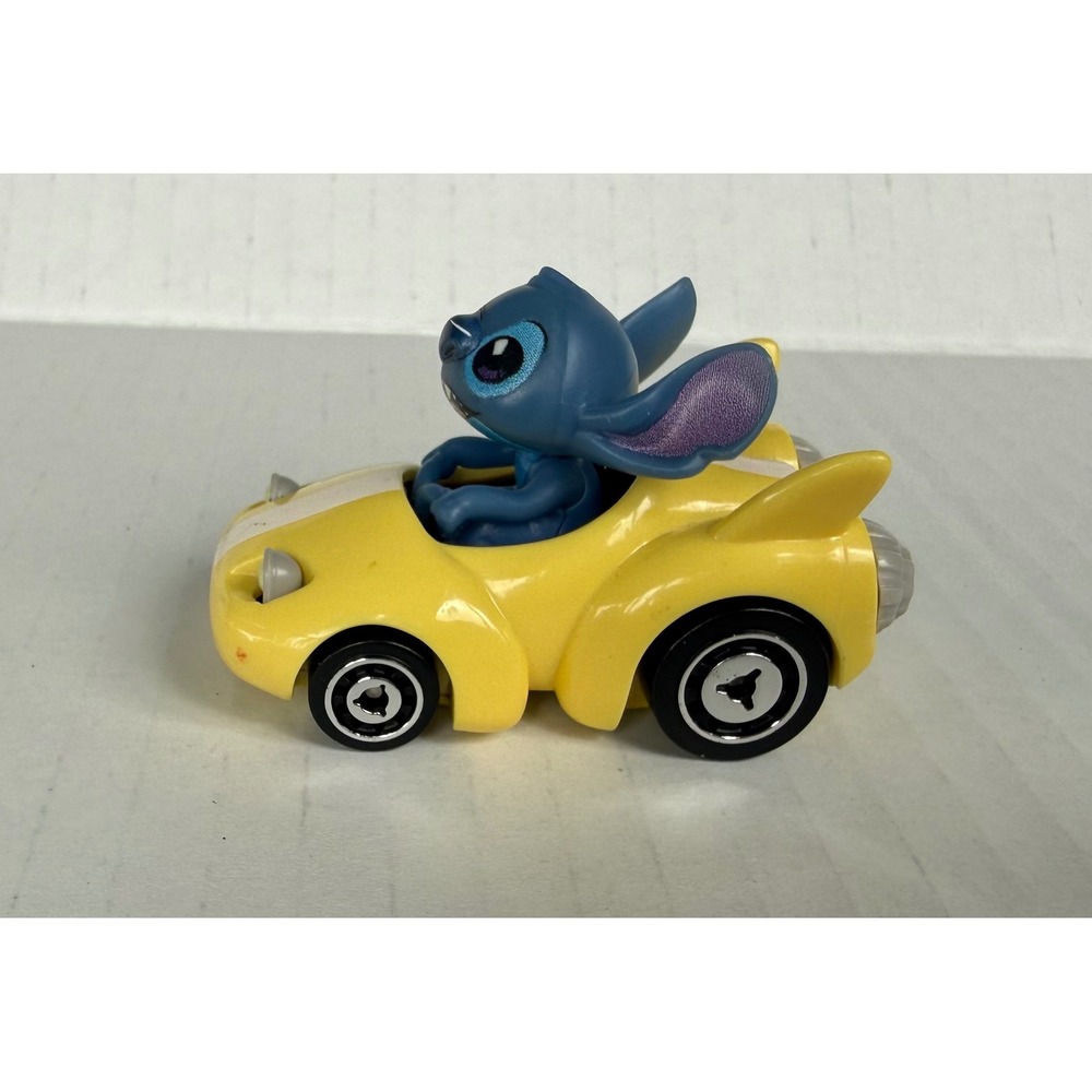 Disney Hot Wheels Stitch Yellow Racing Car Diecast Figure HKB90 2022